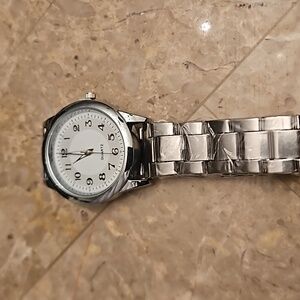 Brand new quarts watch